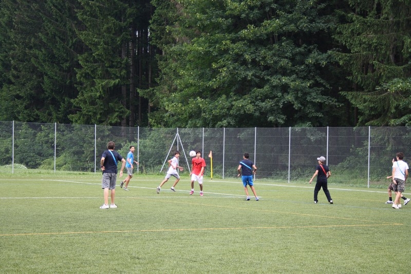 Village Camps International Summer Camp Leysin, Switzerland 2025-08-09 https://www.villagecamps.com/journals_admin/images/698-31-football (8).jpg